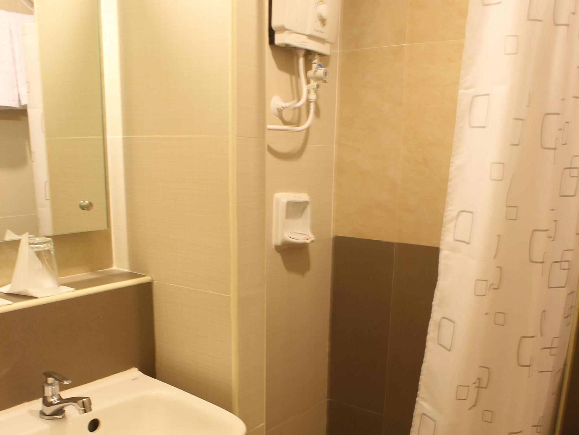 The Center Suites Cebu Buitenkant foto
