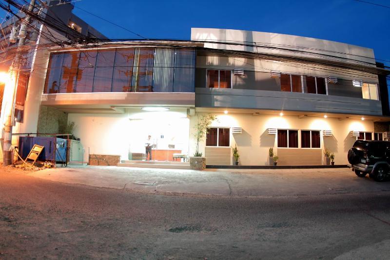 The Center Suites Cebu Buitenkant foto