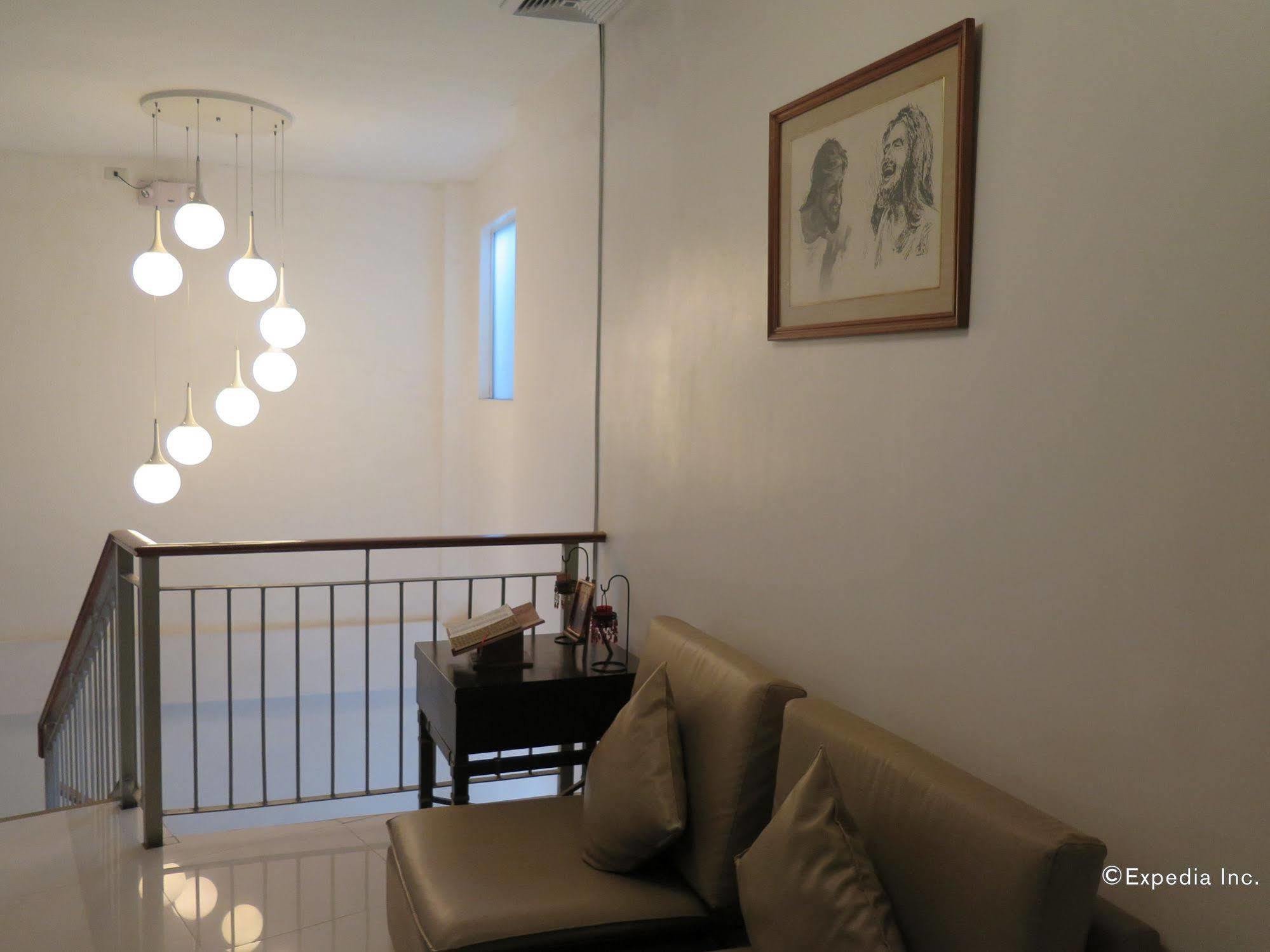 The Center Suites Cebu Buitenkant foto