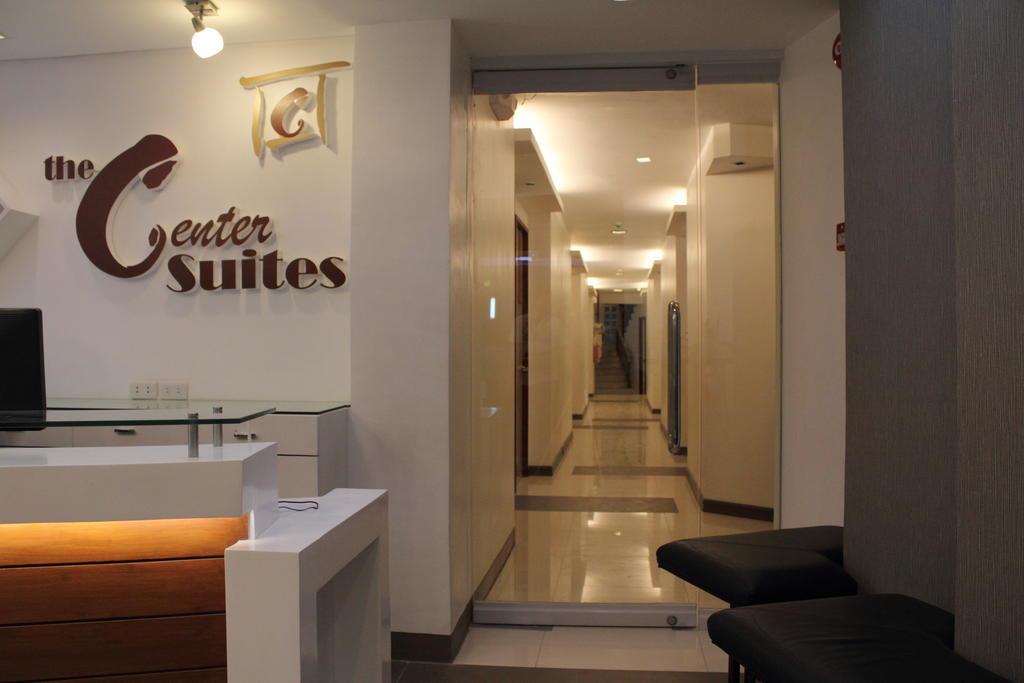The Center Suites Cebu Buitenkant foto